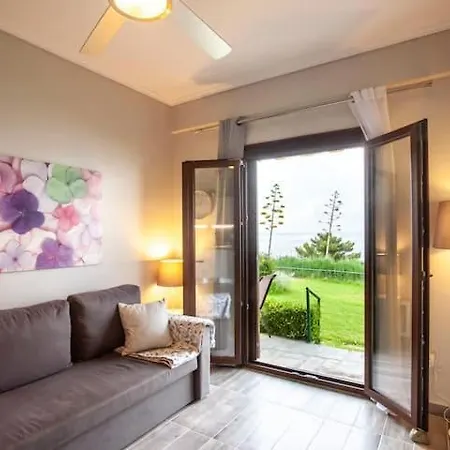 Sea View, 100m From The Beach! * Mola Kalyva