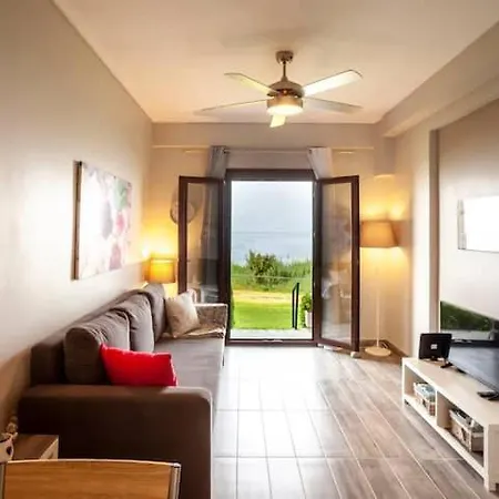 Apartment Sea View, 100m From The Beach! Mola Kalyva