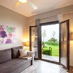 Sea View, 100m From The Beach! * مولا كاليفا